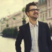 szumy-brzdeki-i-piski-zainteresuja-moze-muzycznych-geekow-ale-nie-dostarcza-dobrych-emocji-szerokiej-publicznosci-wywiad-z-aleksandrem-debiczem